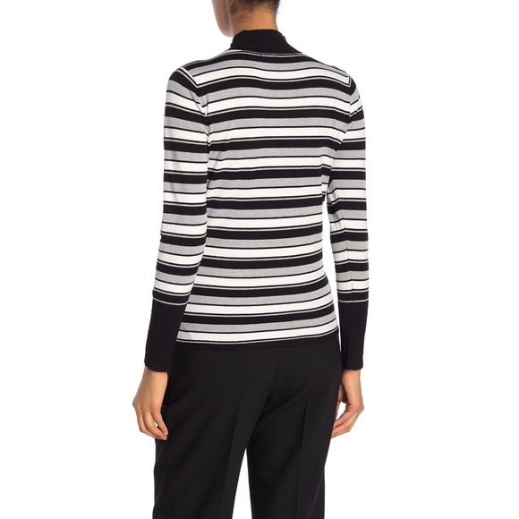 ⭐️⭐️⭐️ T. Tahari Multi Stripe Sweater ⭐️⭐️⭐️ - Picture 2 of 4